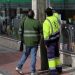 Peñaranda pone en marcha un plan para la retirada de postes eléctricos en las vías urbanas priorizando la seguridad peatonal